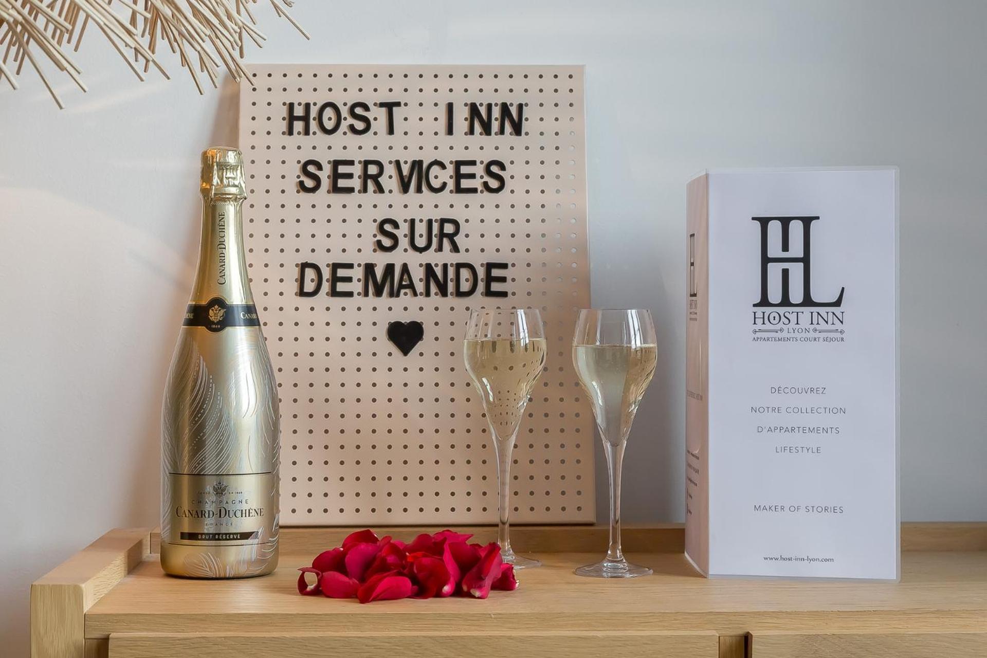 Host Inn - Coeur Vieux Lyon & Spa Екстер'єр фото